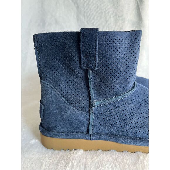 UGG Classic Mini Unlined Perforated Boots – Blue Sz 7 (1016852) - Picture 2 of 16